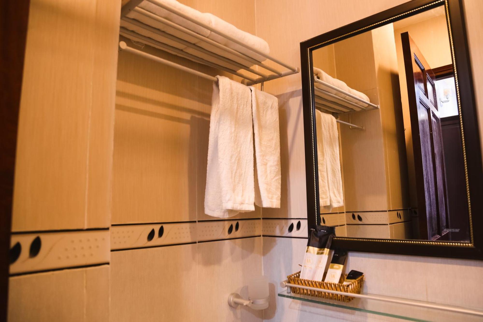 Minh Kieu 2 Hotel Mỹ Tho Ngoại thất bức ảnh